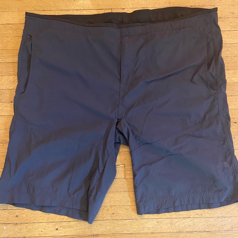 The NorthFace - men’s lightweight hiking pants